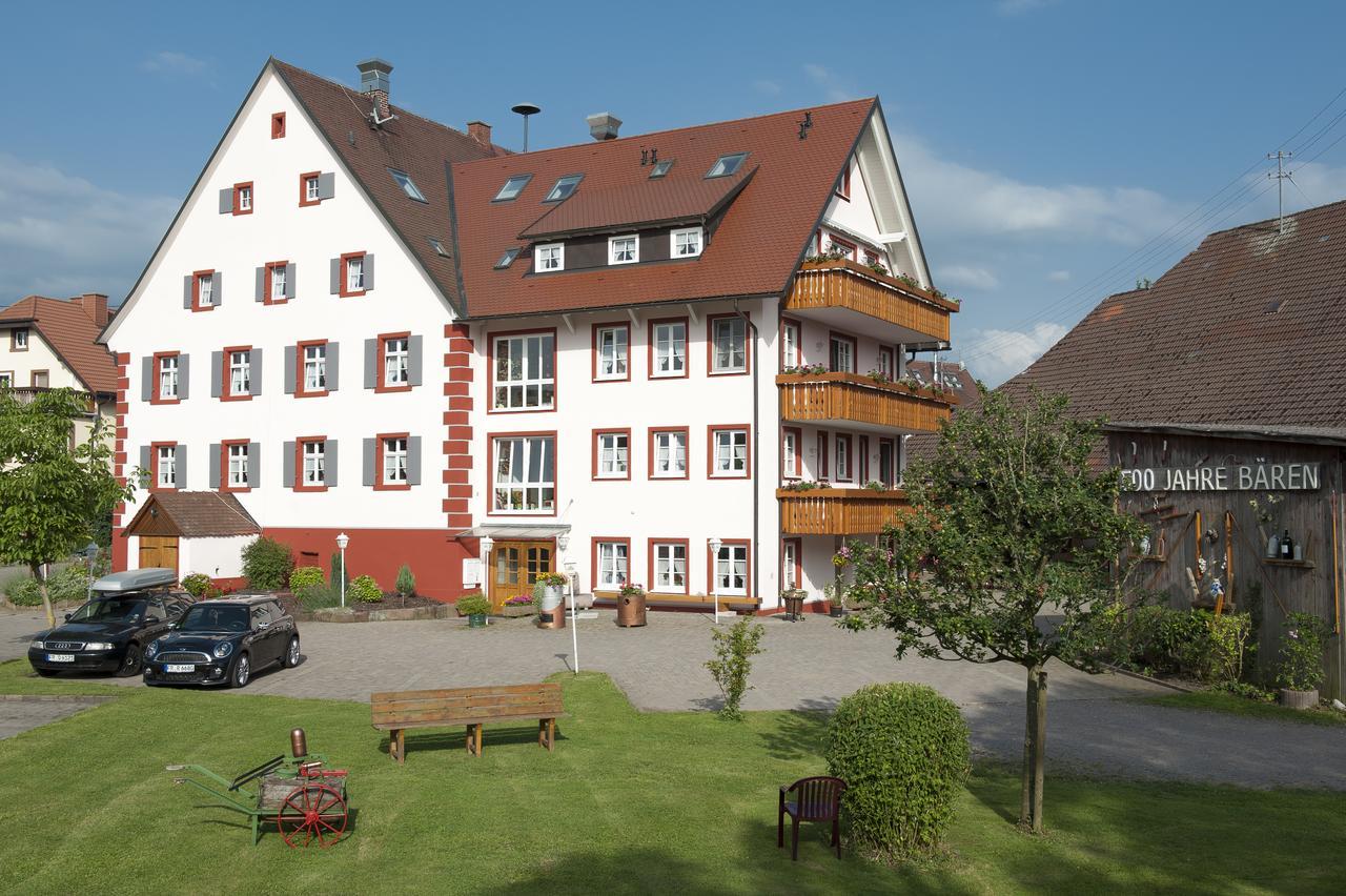 Landgasthof Baren Hotel Kirchzarten Exterior photo